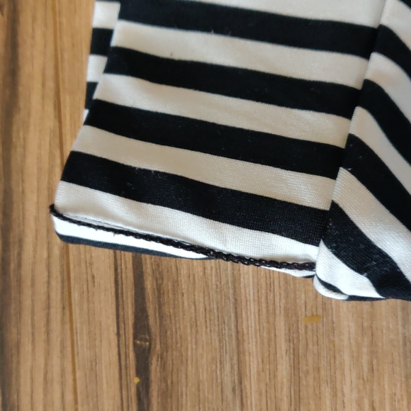 EUC Striped skirt - Picture 2 of 6